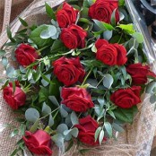Traditional Dozen Roses